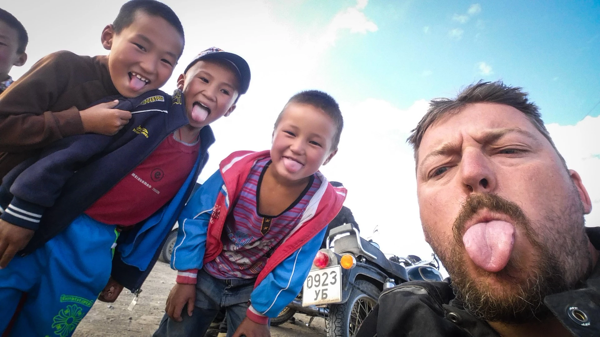 Friendly locals, Myangad