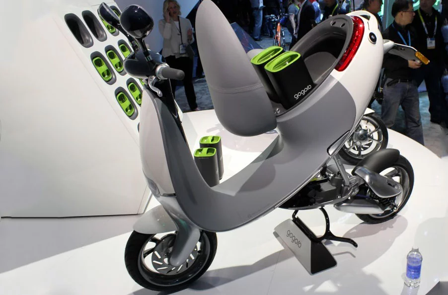 The Gogoro Smartscooter could one day recharge at charging stations, positioned around cities (Photo: Will Shanklin/Gizmag.com)