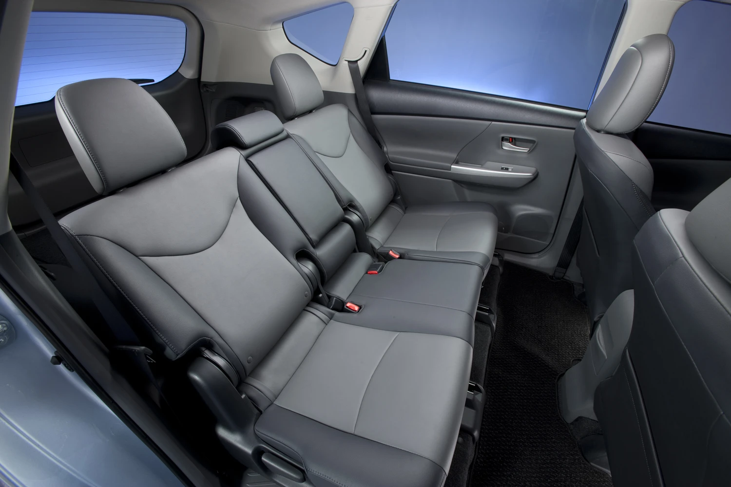 Prius v