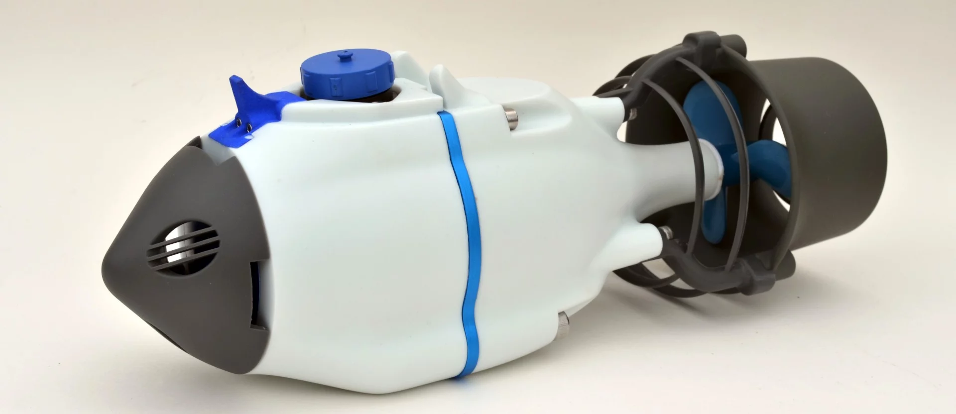 Bixpy says that the Jet is about the size of a 1L water bottle