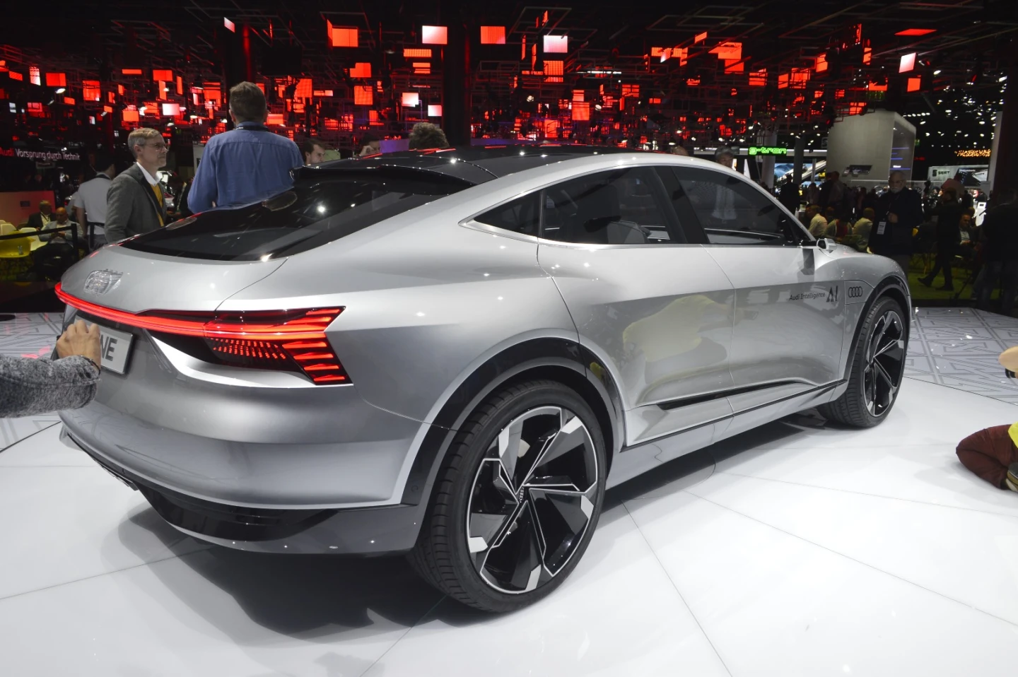 The Elaine concept has a 500 km electric range