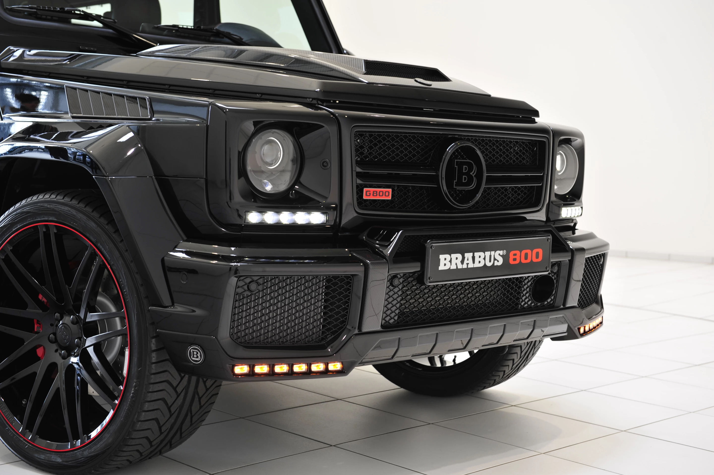 The BRABUS 800 iBusiness is based on the Mercedes Benz G 65