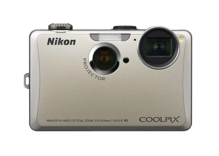 Nikon says that the projector unit on the S1100pj is 40 per cent brighter than its predecessor at 14 lumens