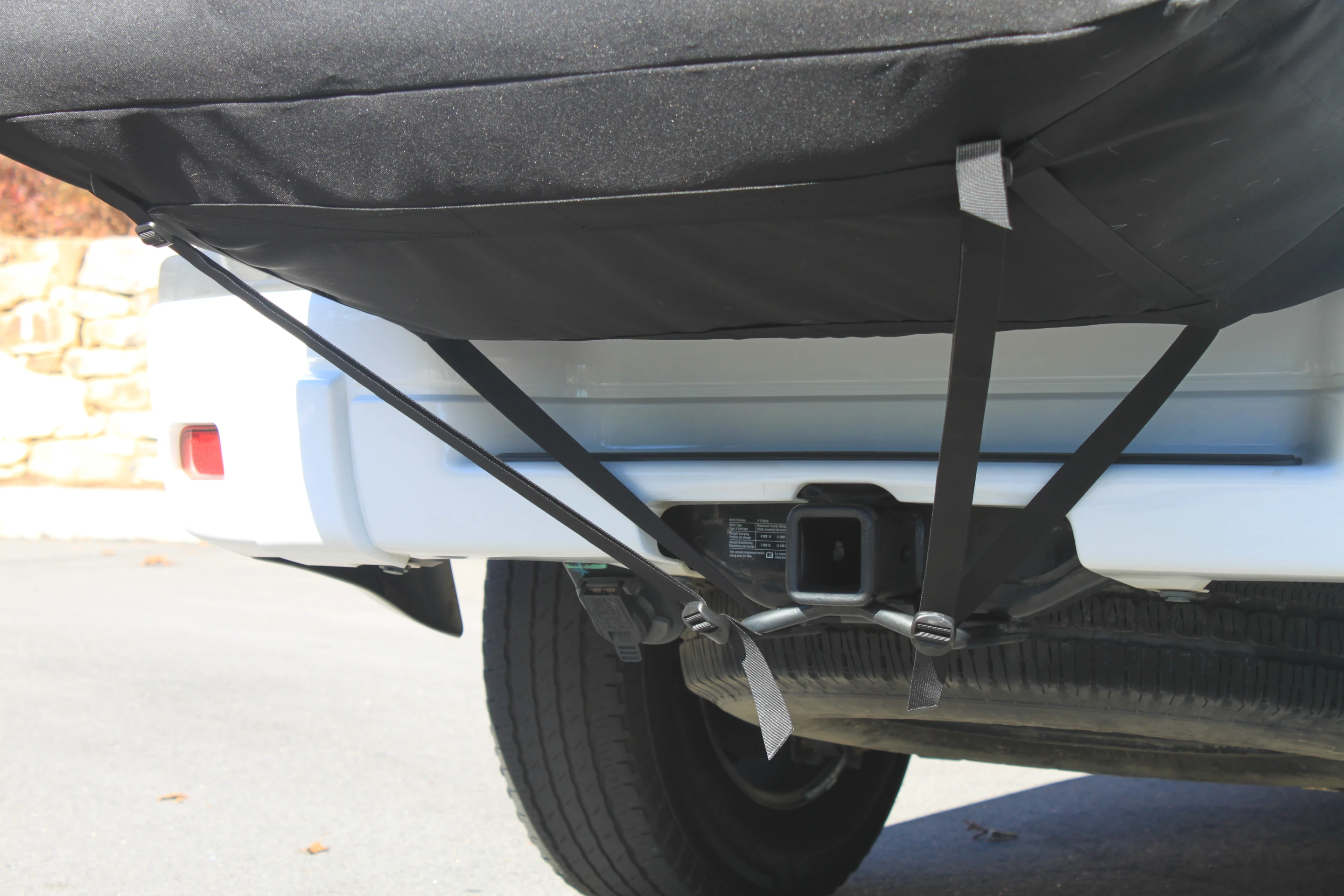 The lower bag straps can secure the Saddlebag to the bumper or hitch