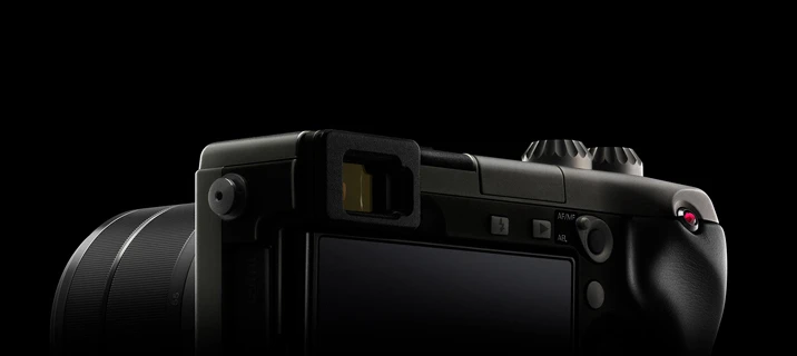 The Hasselblad Lunar shares many features with the Sony NEX-7