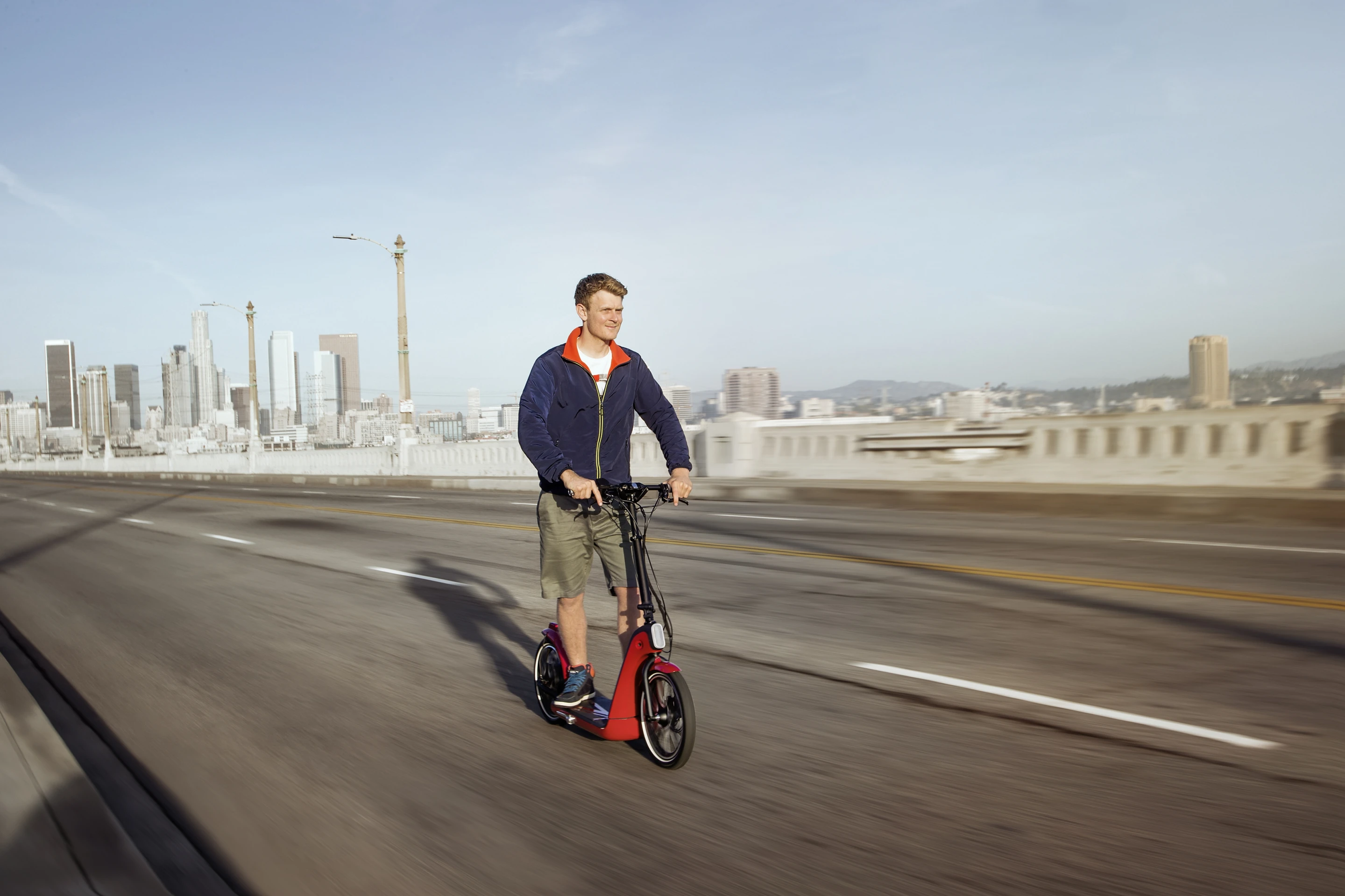 Aimed at providing a last-mile transport option, the Mini CitySurfer weighs 18 kg (40 lb)