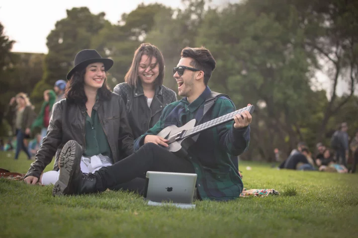 The makers of the MI guitar say that most users will be playing along to favorite songs in as little as 5 minutes