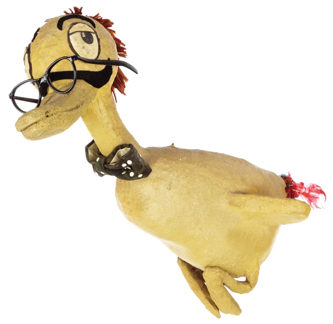 The drop down duck from American game show You Bet Your Life was available at the Profiles in History auction