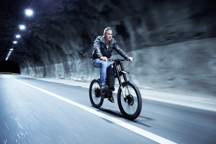 The Trefecta DRT is a high-tech e-bike built for military and civilian riding