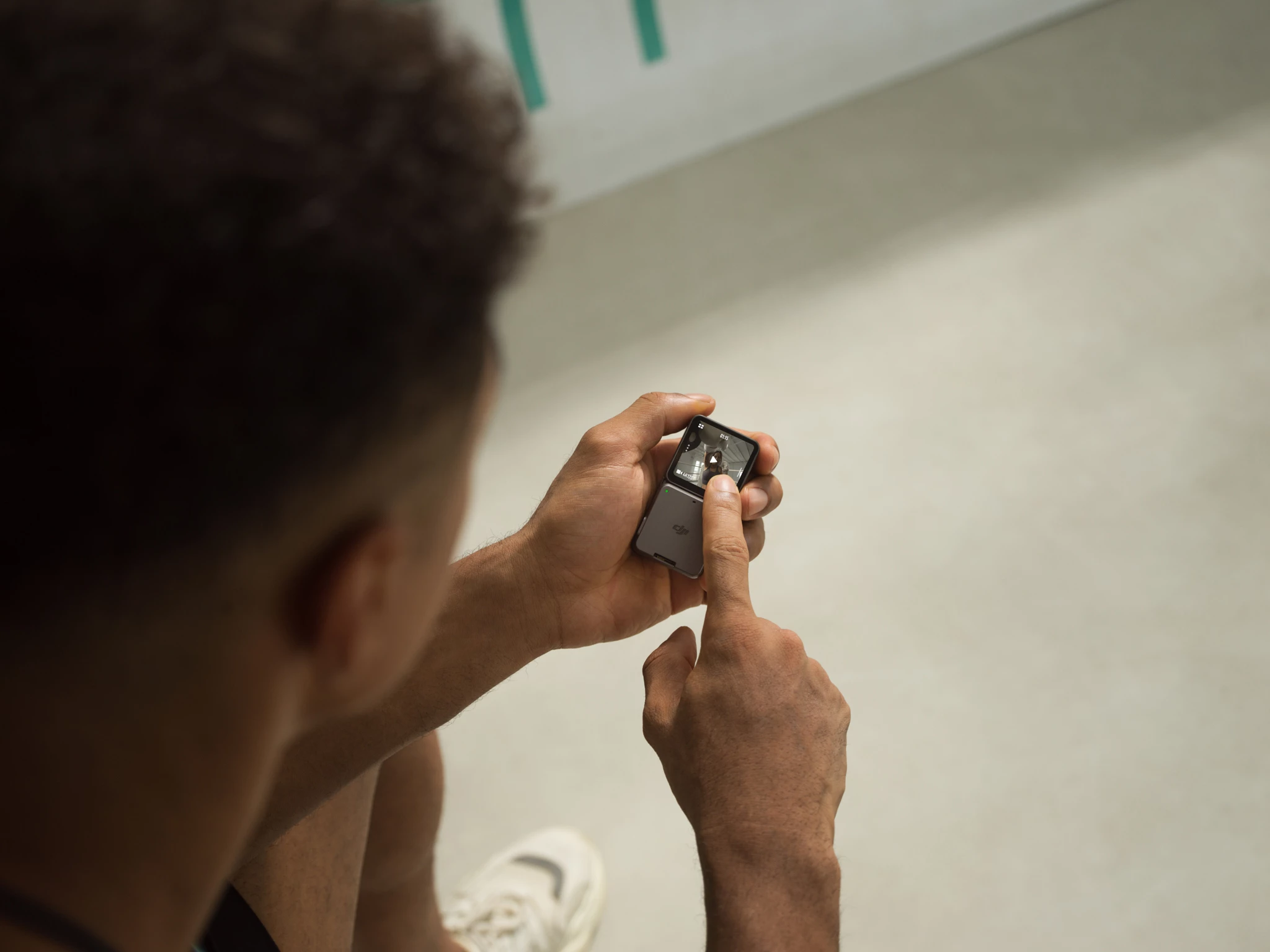 The main camera unit has a 1.76-inch touchscreen around back for control and framing
