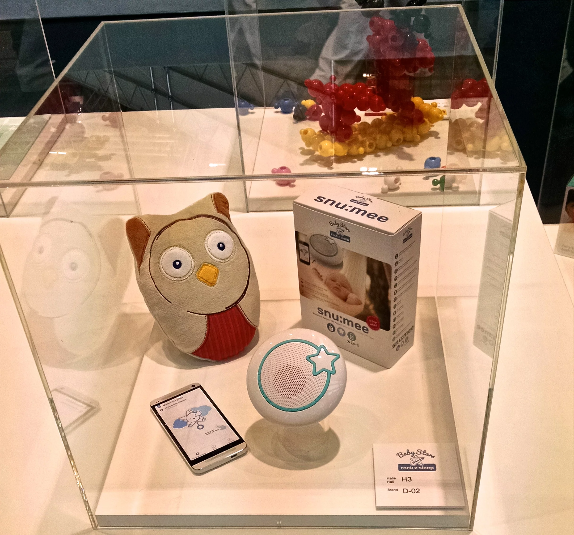 The Baby Stars-rock2sleep snu:mee combines a baby monitor and music box for infants with an MP3 player designed to be used when the child gets older (Photo: C.C. Weiss/Gizmag)