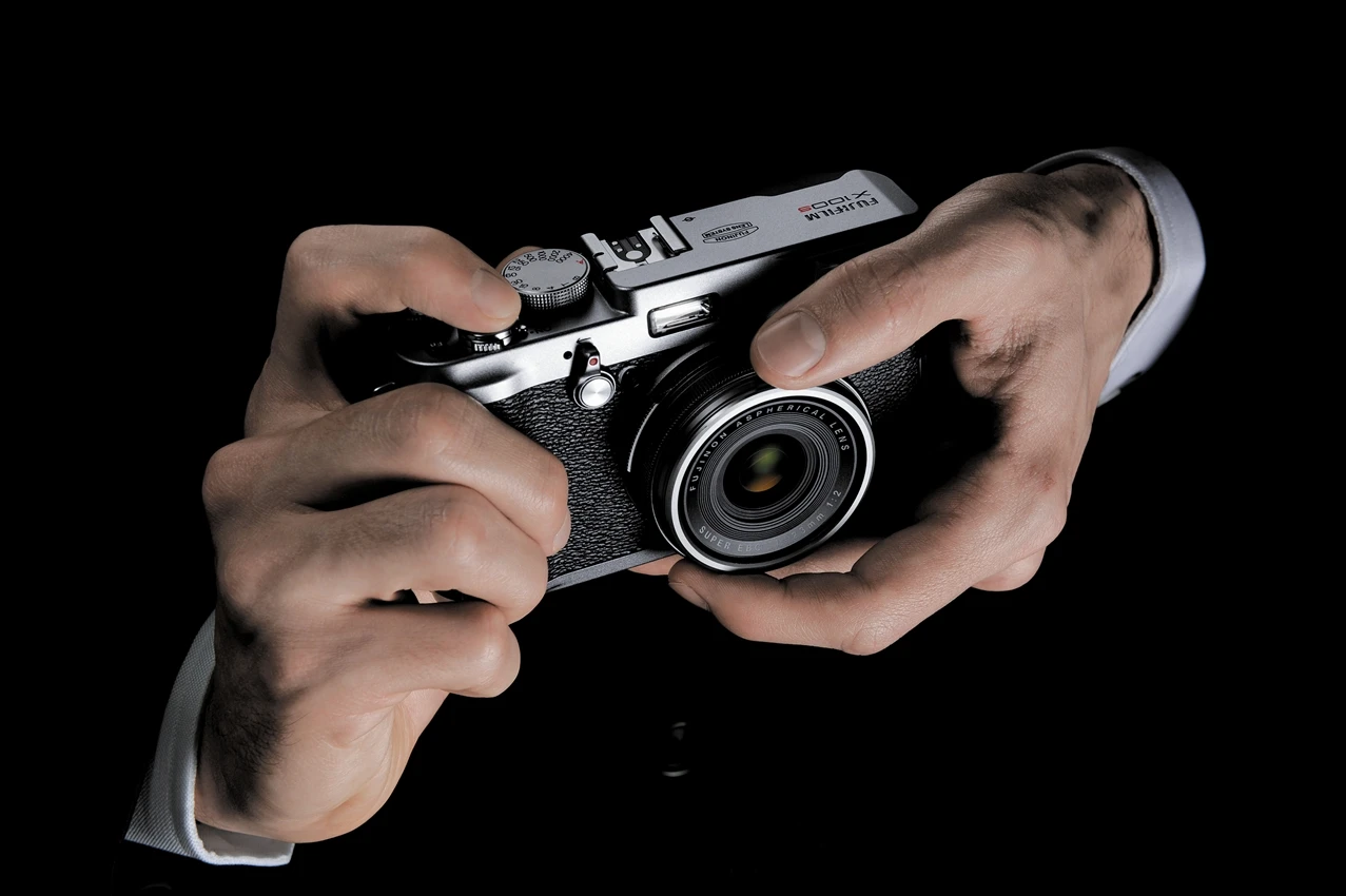 The sensor has built-in phase detection to give the camera the world's fastest autofocus of 0.08 seconds