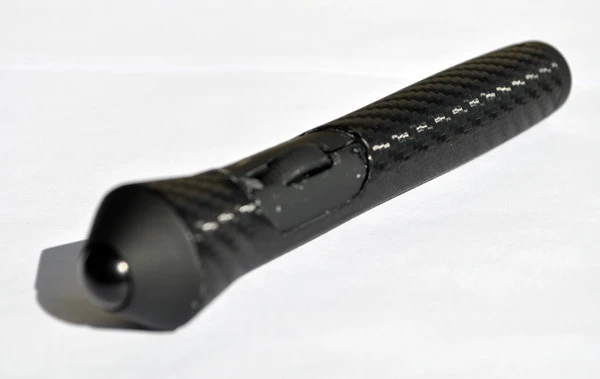 gStick mouse resembles a large pen, and can be held in exactly the same way as the writing tool