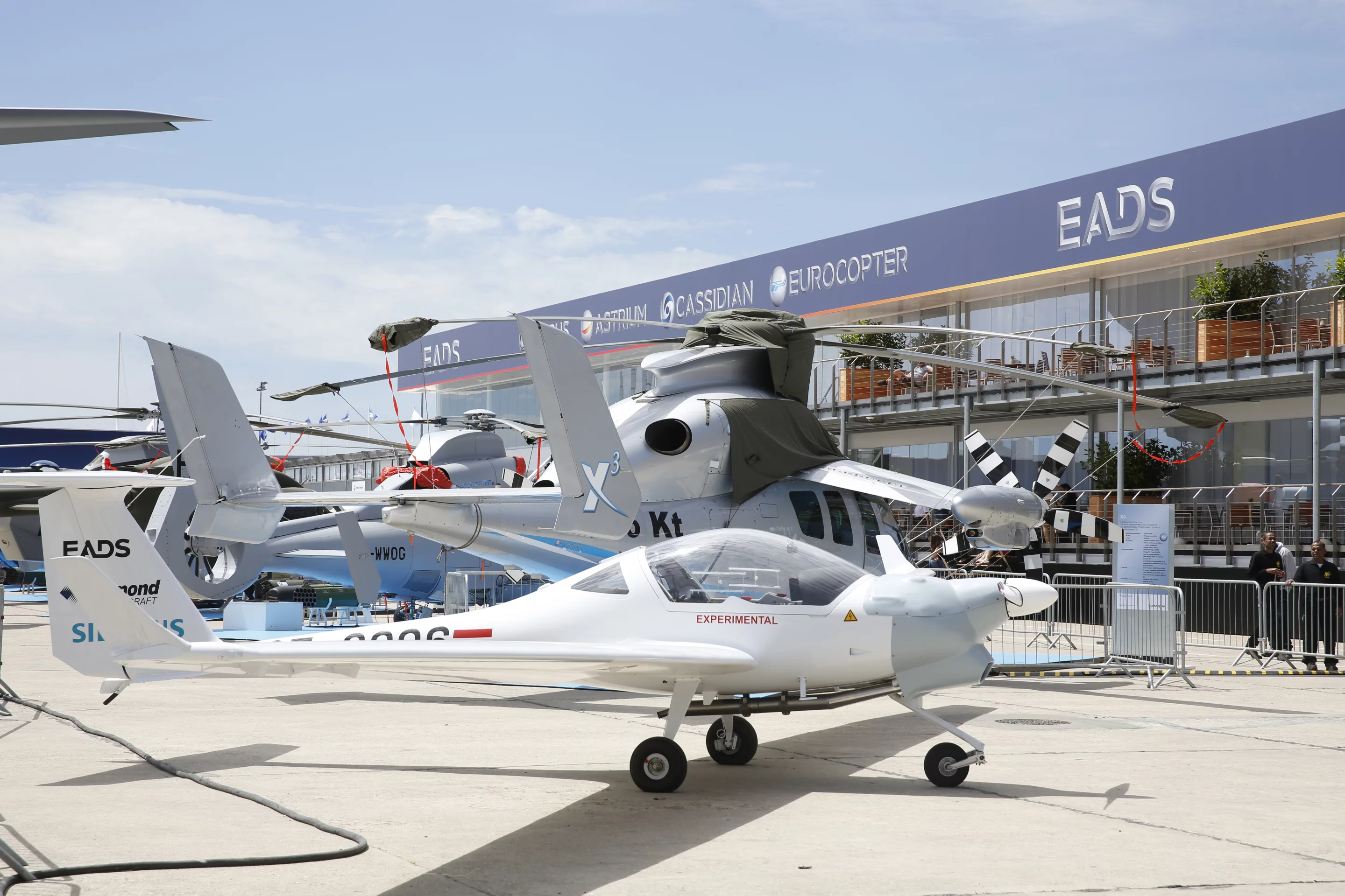 E-Fan and the X3 helicopter demonstrator at Paris Airshow 2013