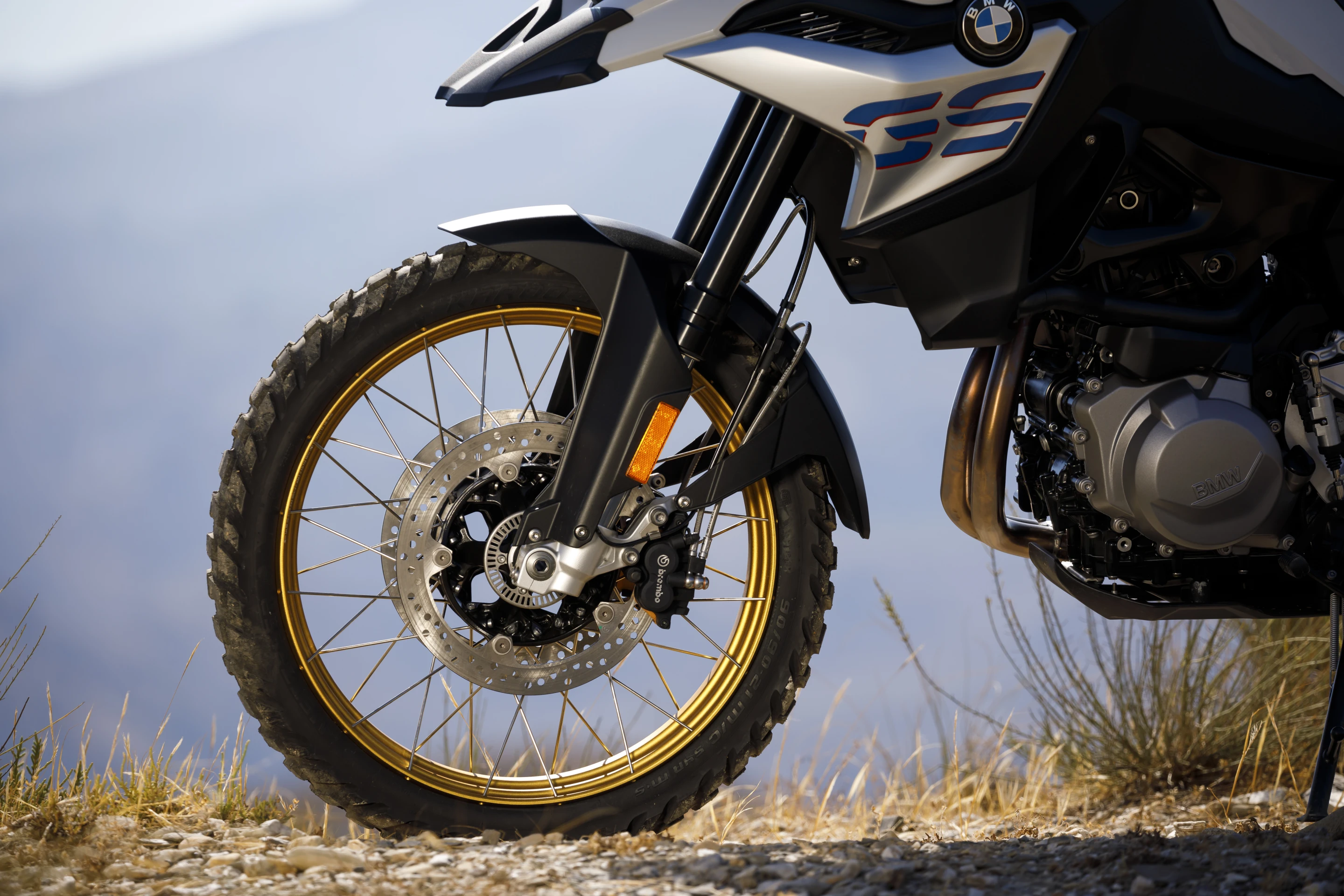 The BMW F 850GS comes standard with 43mm inverted forks with 204mm of suspension travel to help it cope with the lumps and bumps off road