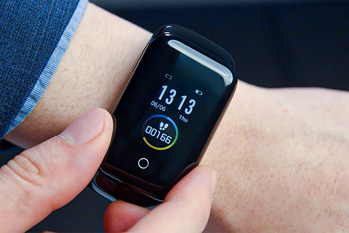 Wristbuds combine a smartwatch and wireless earbuds in one gadget