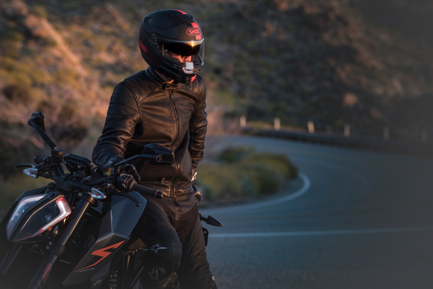 The Nuviz device can be moved from one helmet to another with an accessory baseplate