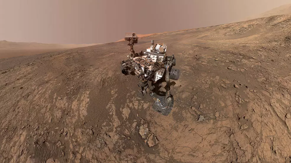 An earlier-taken self-portrait of NASA's Curiosity Mars rover shows the vehicle on Vera Rubin Ridge