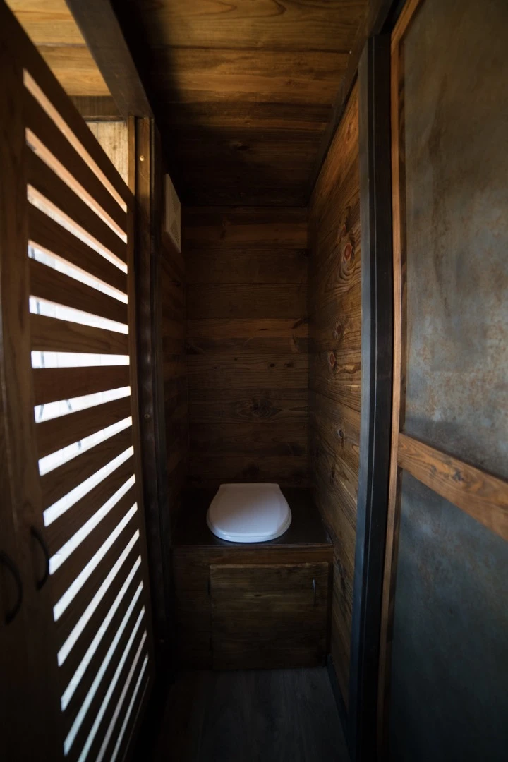The Silhouette's toilet