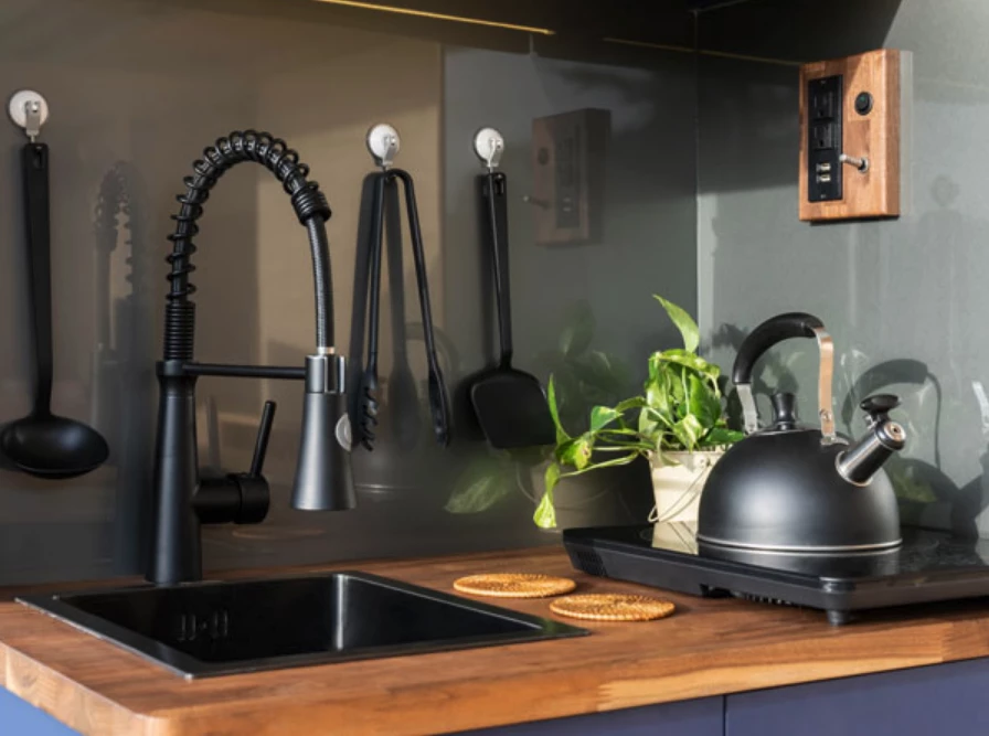 Fuso NomadPro Canter concept kitchen block
