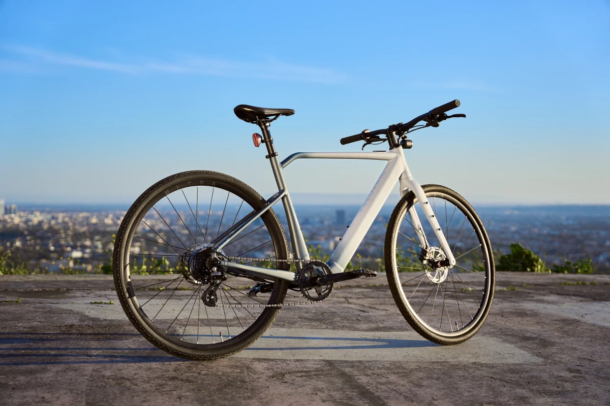 Velotric describes the Thunder 1 Series as the "perfect grab-and-go choice for a smooth, nimble ride in the city or beyond"