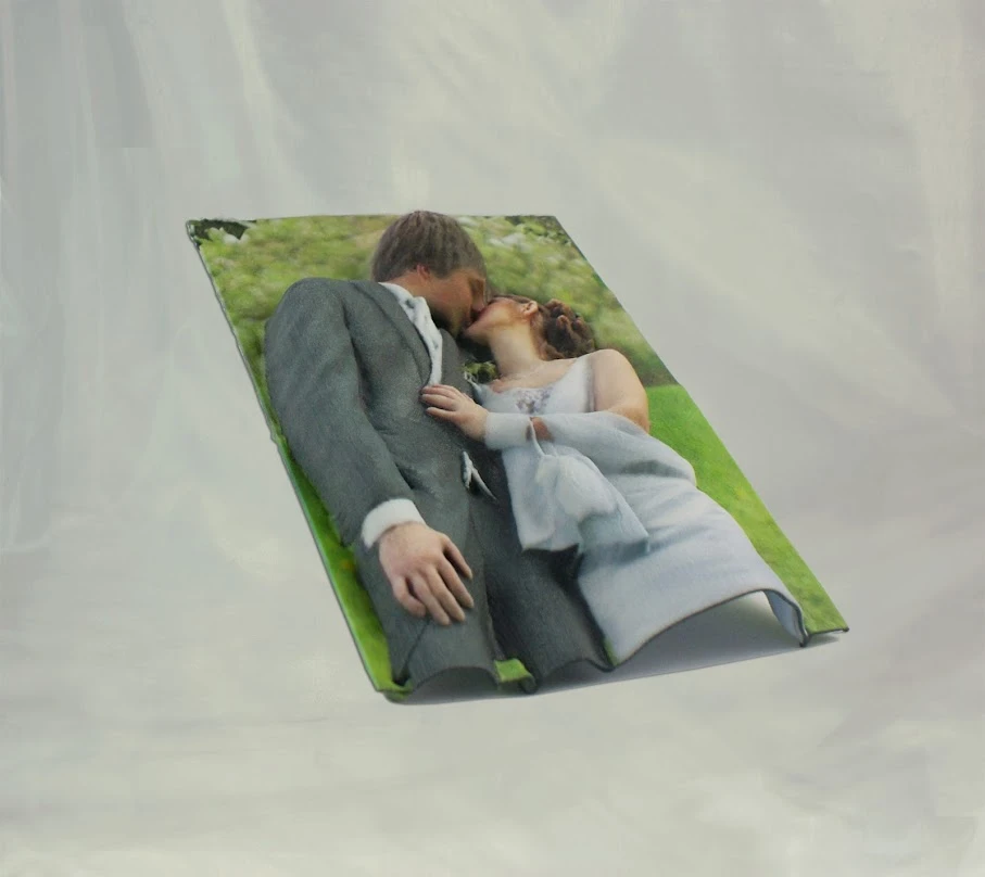 BumpyPhoto 3D relief sculpture wedding shot