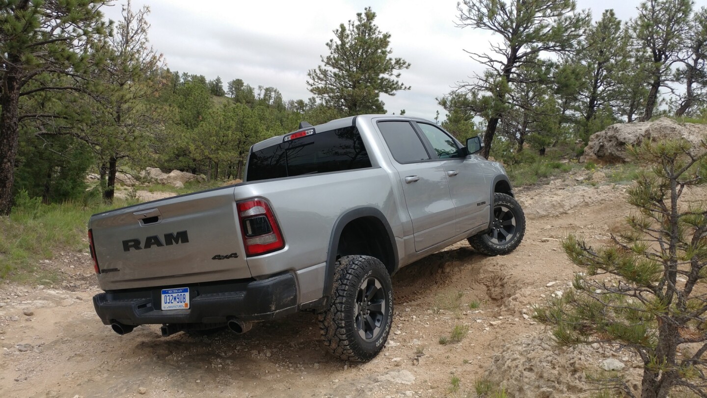 Wheel articulation in the 2019 Ram Rebel model is far better than that found in the equivalent 4x4 Ram 1500 models in the lineup