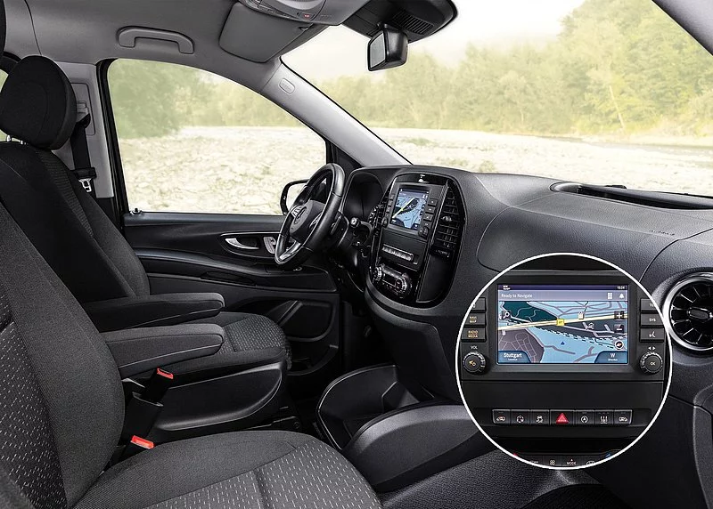 VanTourer Urban Mercedes Vito cockpit