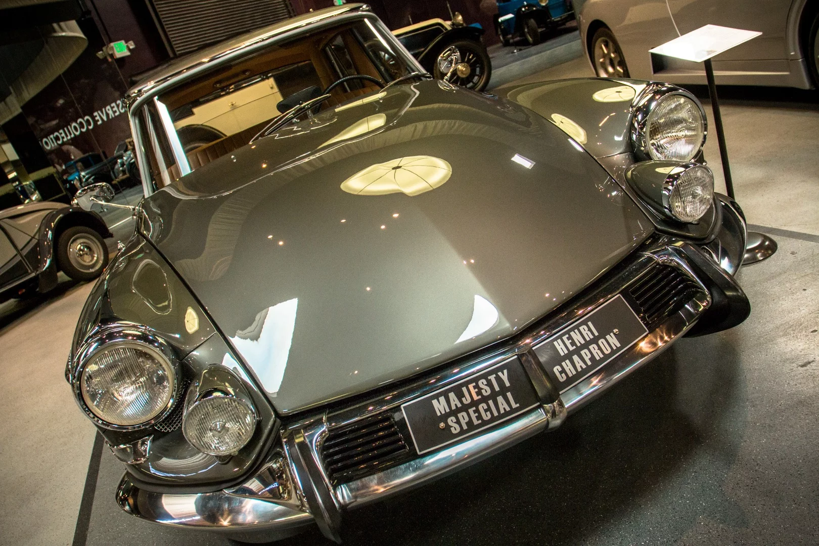 1965 Citroen DS19 Majesty: a Henri Chapron creation on behalf of Citroen, aimed at folks who found the DS Prestige not quite exclusive enough.