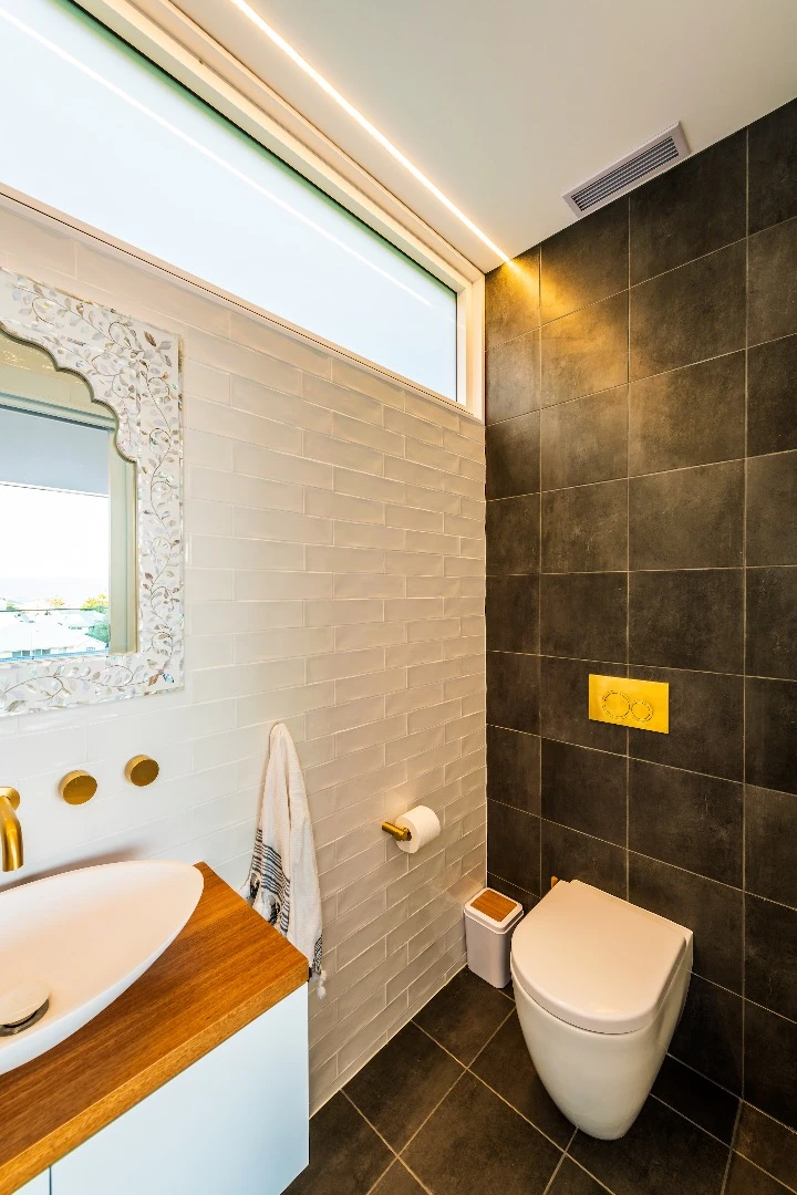 North Avoca Studio includes a bathroom