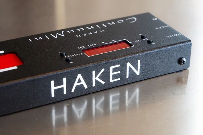 ContinuuMini players don't need to hook the instrument up to a computer to dive into the system menu, access presets or switch octaves – all operations are available on the device itself