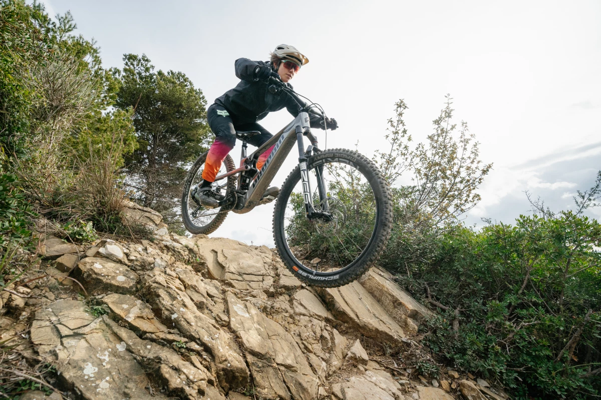 "Lightweight blend carbon frame, check! Lively and playful geometry, check! Full power drive unit, check!" - Propain has launched the Sresh CF, which sits below its the Ekano models in its eMTB range
