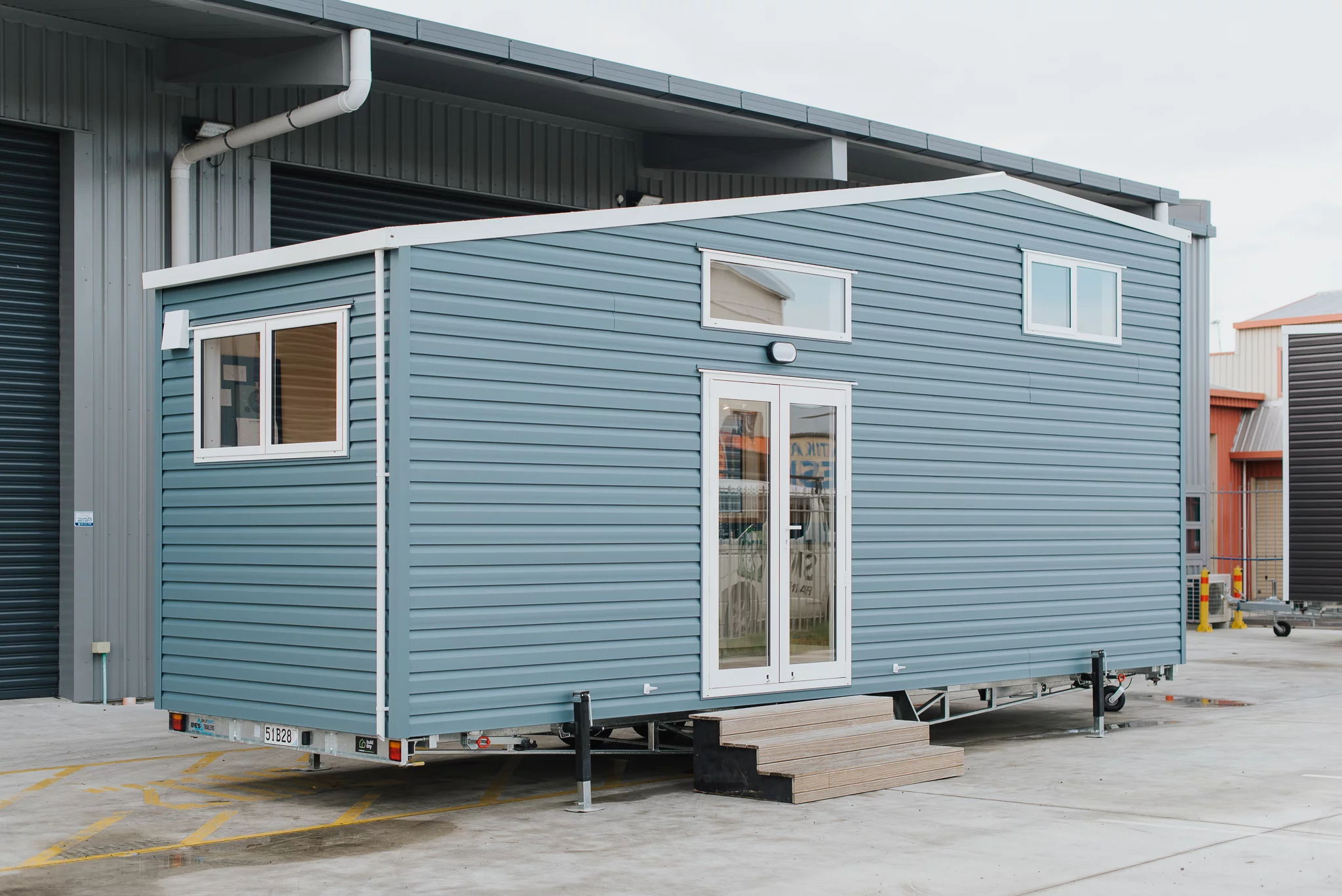 The Total Grace squeezes a home and a home office into a total length of 8 m (26 ft)