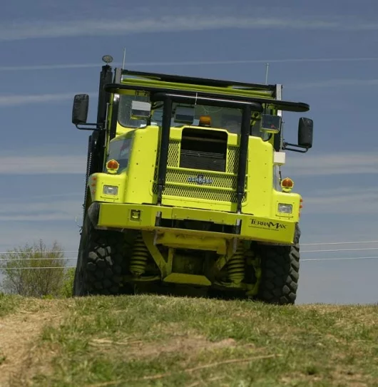 The massive Oshkosh Team Terramax vehicle has been stopped for the night and will continue its journey tomorrow, and is expected to become the fifth vehicle to finish