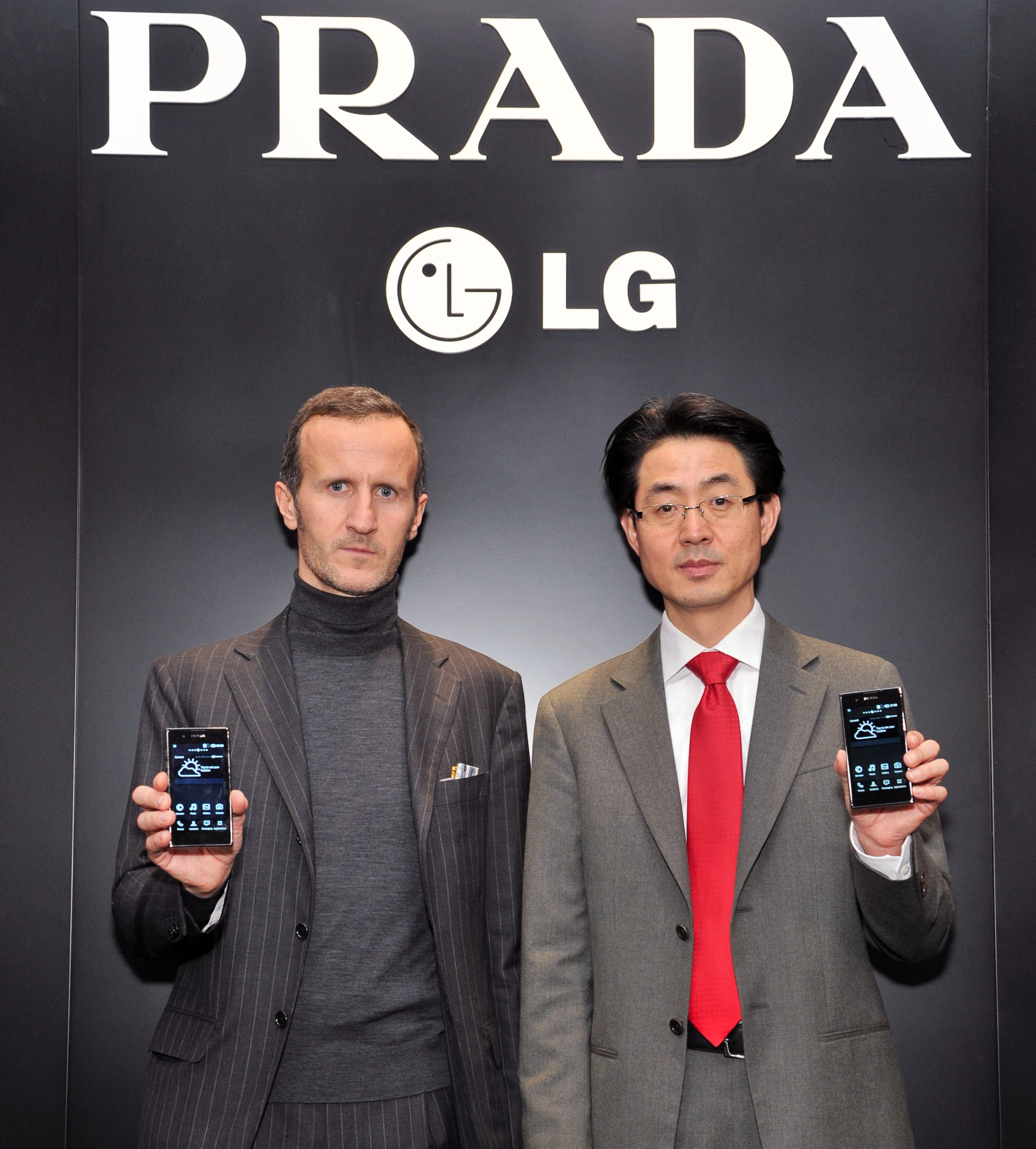 LG 3.0 and PRADA show their phone
