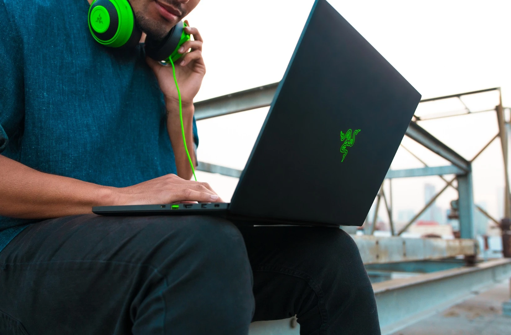 The 2018 Razer Blade boasts up to a 4K screen, GeForce GTX 1070 GPU, 16 GB RAM and 512 GB storage