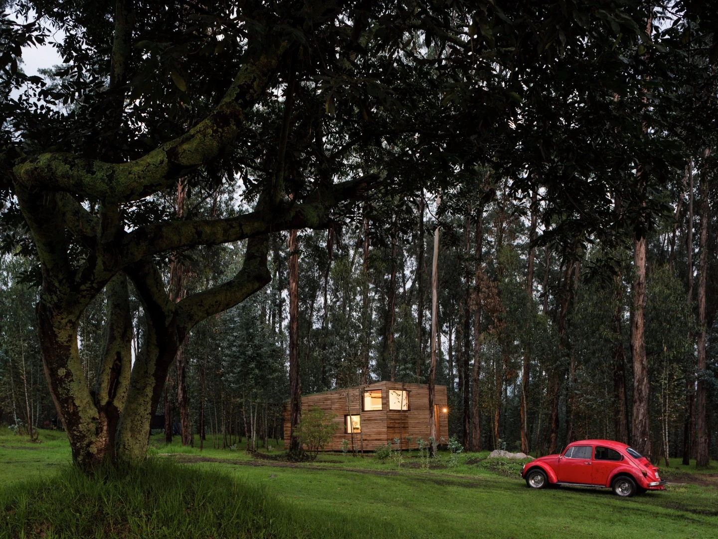 The 50 sqm (538 sq ft) Nelson Homero ESPE Prototype II can easily be dismantled and transported to different locations