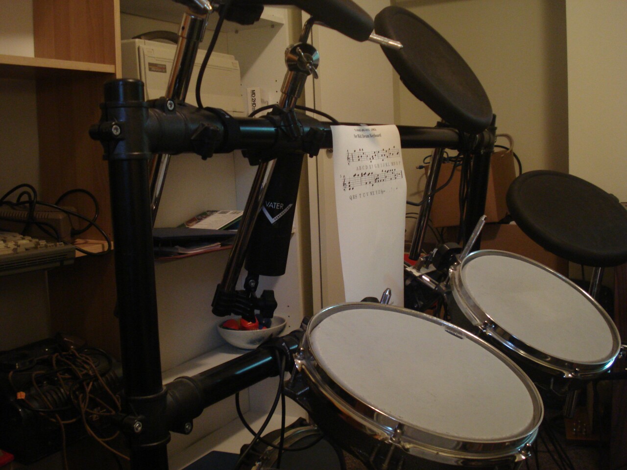 Bash out an email with the MIDI drum keyboard