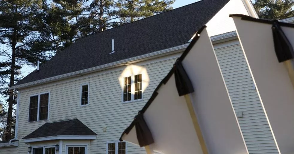 The Sunflower reflects sunlight to a fixed target, such as a window