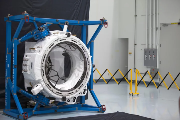 Engineers in the Space Station Processing Facility at NASA’s Kennedy Space Center, Florida, recently tested the mechanisms that will connect future commercial crew spacecraft with the second International Docking Adapter
