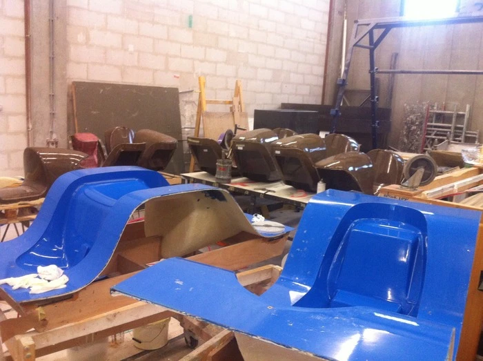 Be.e molds and frames