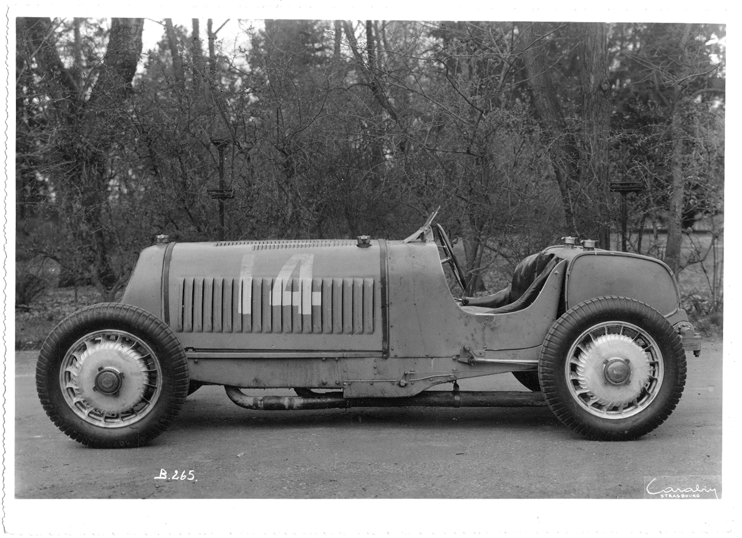 The Bugatti T53 in 1932 had four-wheel drive and won several important races before the project was shelved