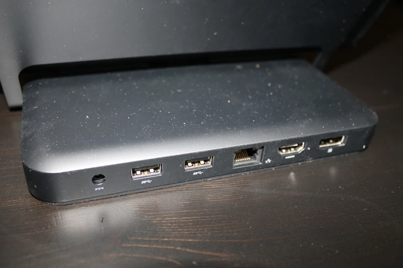 A power socket and other connection sockets are available on the rear of the dock