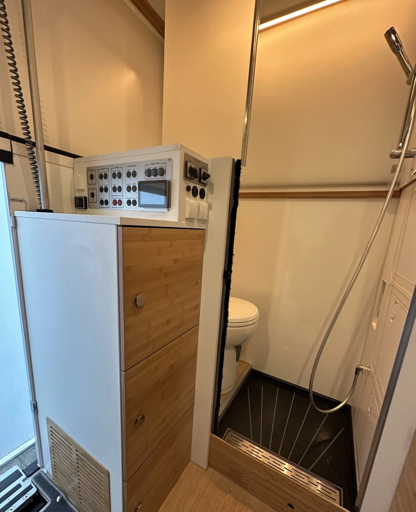 A look at the entry in relation to interior bathroom