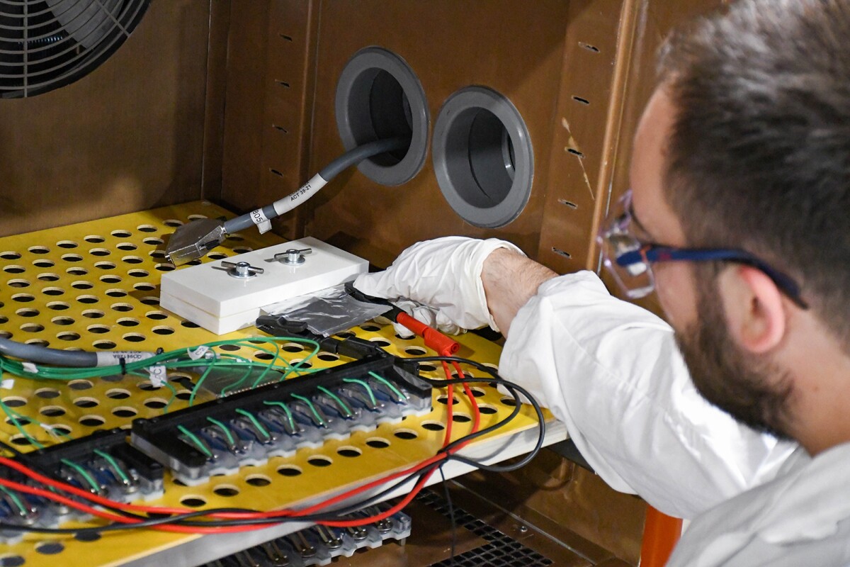 Remarkable sodium-ion battery has a heart of 'wood'