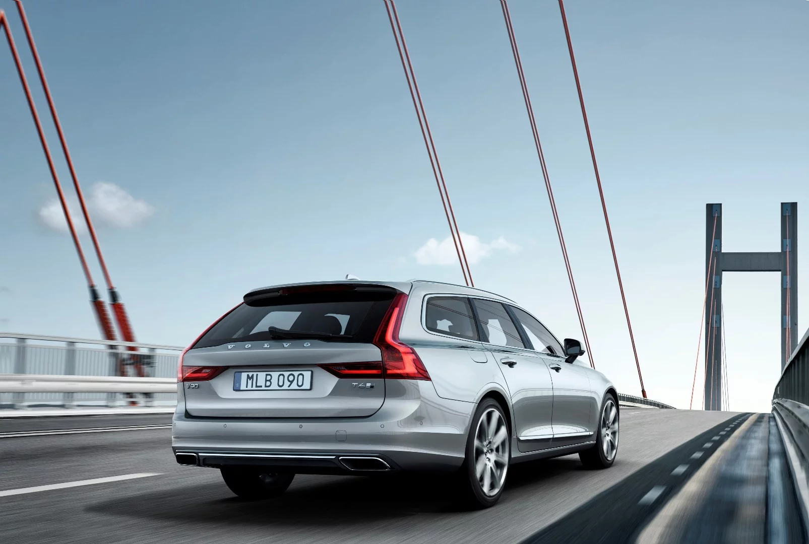 Volvo has always been famous for its Estate cars, and the V90 joins a long list of load luggers
