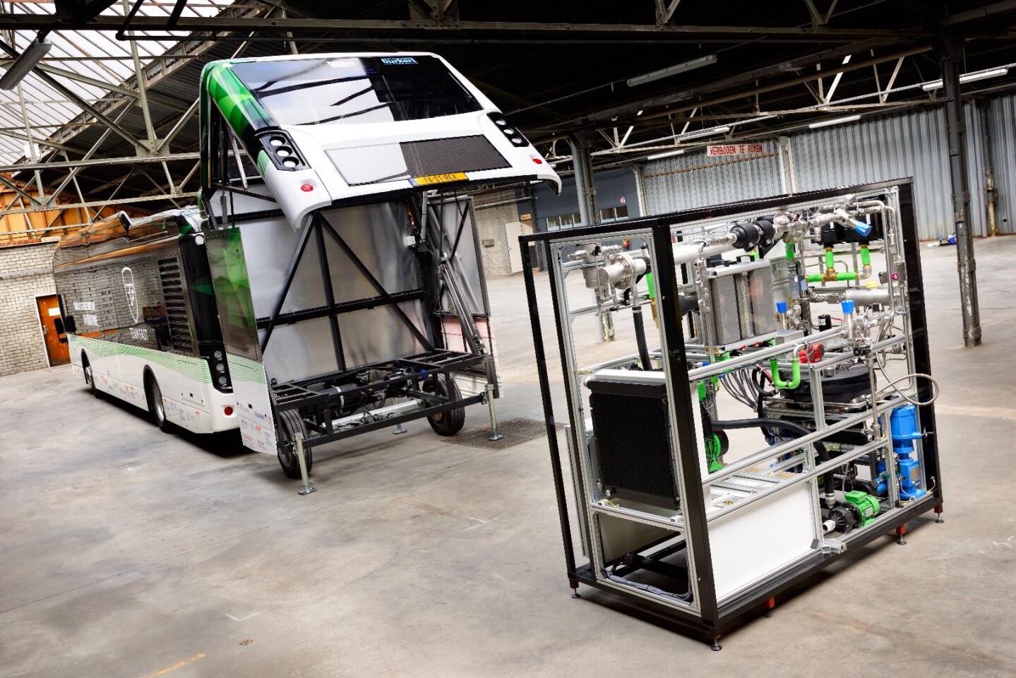 A look at the hardware responsible for turning hydrozine into hydrogen and then electricity