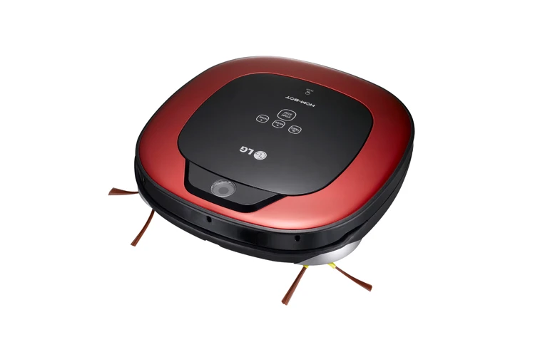 The new Hom-Bot Square from LG, designed to tackle corners