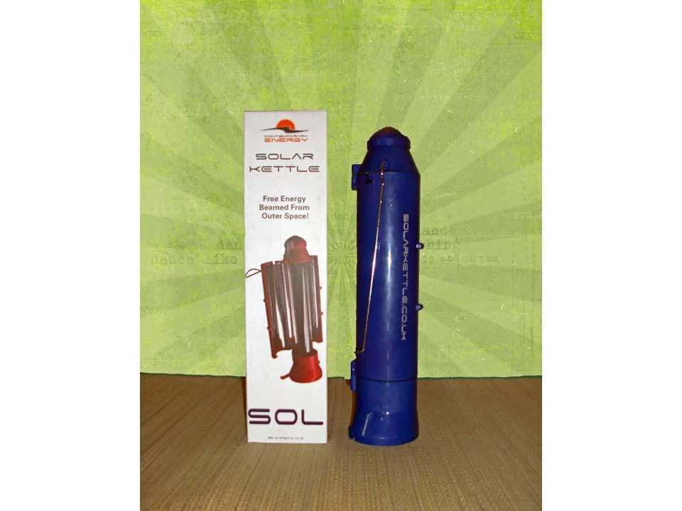 Solar Kettle features a thermal vacuum tube which absorbs and converts the sun’s rays into heat