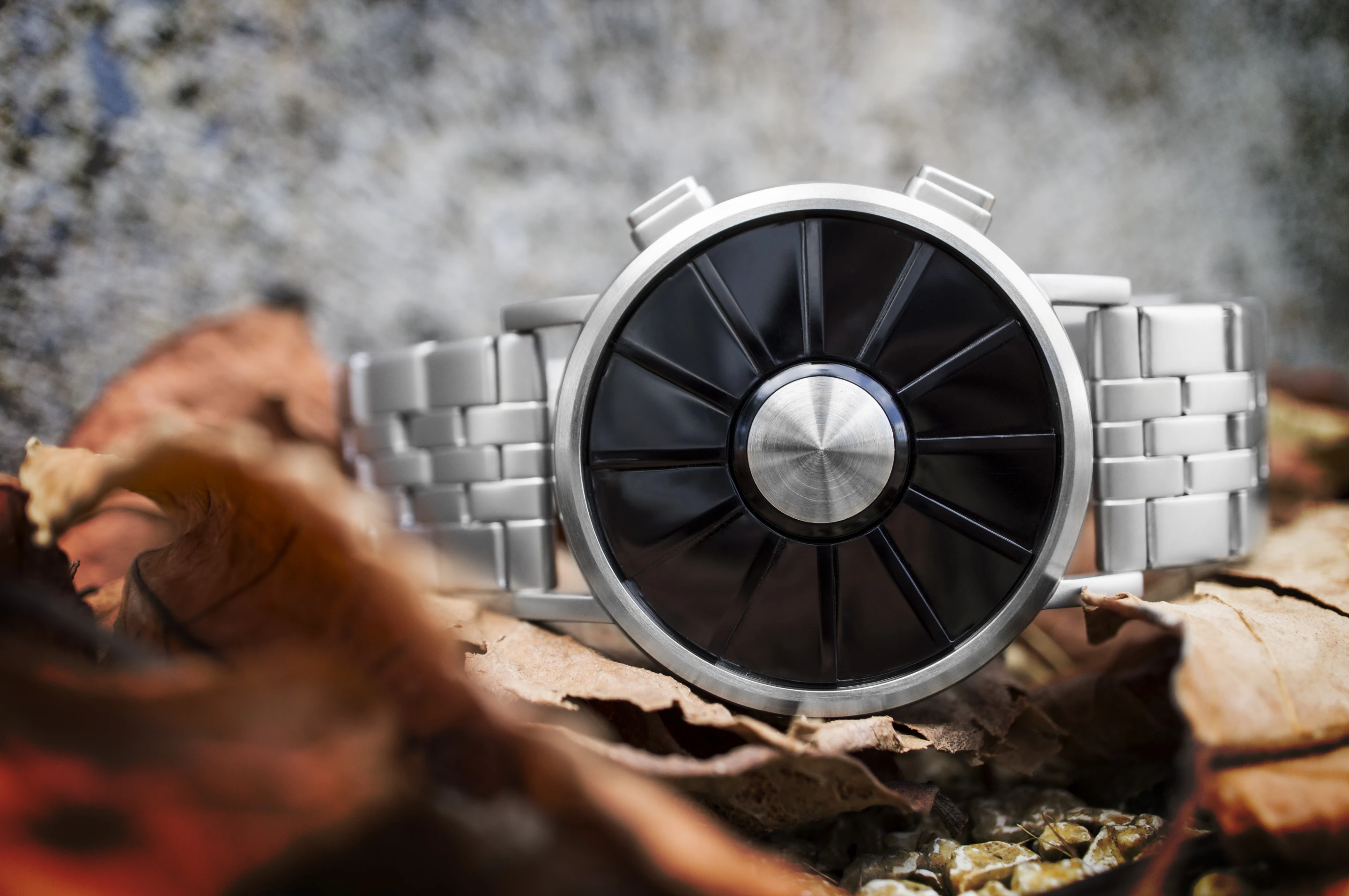 The crystal of the Kisai Blade is replaced by a bespoke lens design